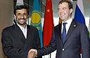 Russian President Dmitry Medvedev and Iranian President Mahmoud Ahmadinejad (Photo: AP) 