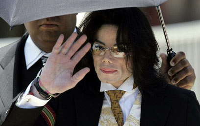 Interesse Tanke rolle Michael Jackson, 'King of Pop,' dead at 50