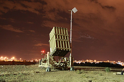 "כיפת ברזל". שש רקטות התפוצצו בדרום אמש (צילום: שאול גולן, ידיעות אחרונות)