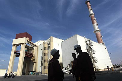 איראן לא זקוקה לנשק גרעיני? הכור בבושהר (צילום: AFP)