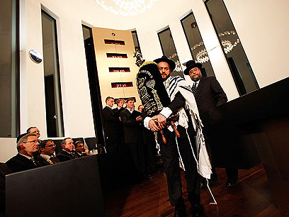 חנוכת בית הכנסת מסמלת פריחה מחודשת של החיים היהודיים בגרמניה (צילום: באדיבות משה פרידמן – ועידת רבני אירופה)