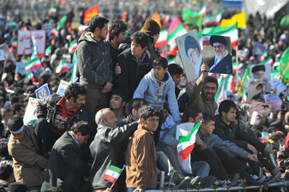 חגיגות 33 שנה למהפכה, טהרן, היום (צילום: MCT)