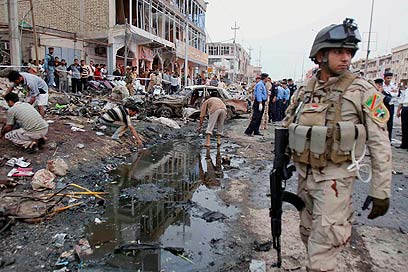 המצב הביטחוני בעיראק השתפר, אך פיגועים הם עדיין שגרה (צילום: AP)