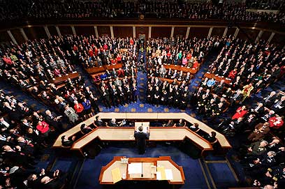 אובמה נואם לאומה בפני שני בתי הקונגרס, ארכיון (צילום: AFP)