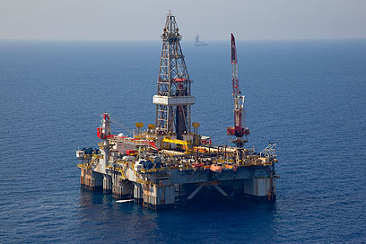 קידוח הגז במאגר "לוויתן" שבים התיכון (צילום: אלבטרוס צילומי אוויר)