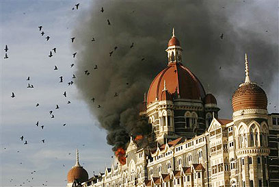 הנאשמים תכננו לבצע פיגוע דומה לזה שבהודו ב-2008. מומבאי (צילום: AP)