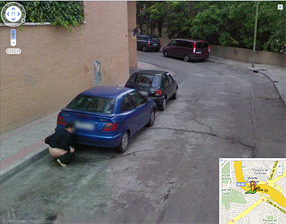 אחד מהמראות שפורסמו בסטריט וויו. האם יש לנו זכות לפרטיות ברחוב? (צילום מסך)