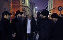 Rabbis near attacked Paris synagogue (Photo: AP)