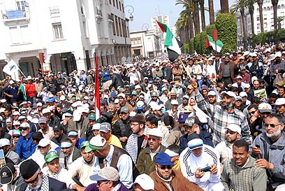"השליטים הערבים קשרו קשר עם היישות הכובשת". מפגינים רבאט (צילום: EPA)