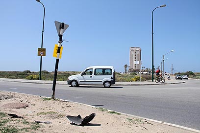 זירת התאונה בתל אביב (צילום: דנה קופל)