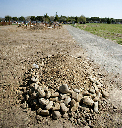 קברו של מוחמד מראח (צילום: MCT)