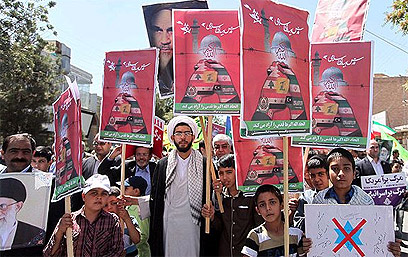 הפגנה בקריאה "מוות לישראל" באיראן. חשש שהמערב לא יעשה דבר (צילום מסך)