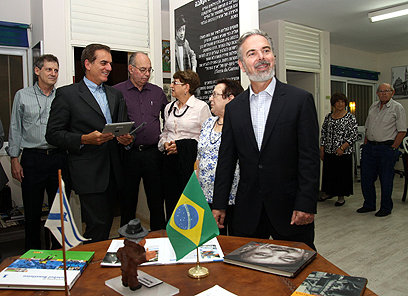 שר החוץ הברזילאי פטריוטה מתארח בקיבוץ (צילום: רועי עידן)