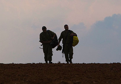 חיילים במבצע עמוד ענן (ארכיון) (צילום: רויטרס)