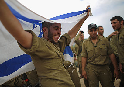 IDF soldiers day after Israe-Hamas truce announced (Photo: Gettyimages)