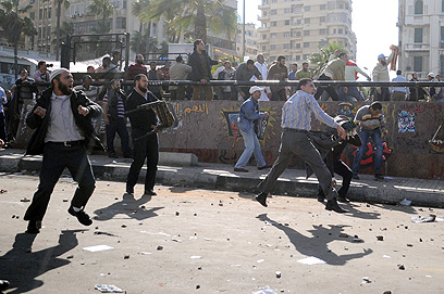 הפגנות בקהיר, אתמול (צילום: AFP)