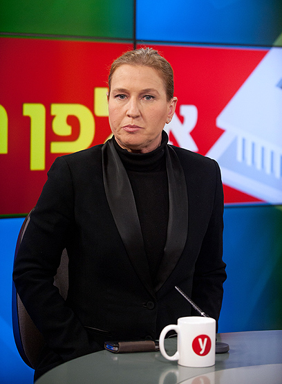 לבני באולפן ynet (צילום: בני דויטש)