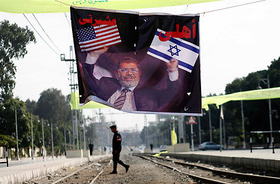 ישראל שוב משתרבבת לסכסוך מצרי פנימי (צילום: AFP)