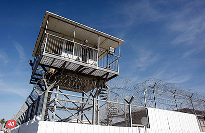 כלא איילון. התא השמור במדינה (צילום: רויטרס)