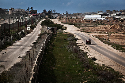 גבול מצרים-עזה (צילום: EPA)