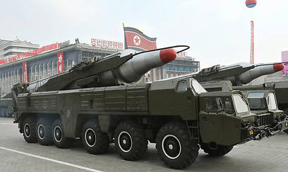 טילי מוסודאן. צפון קוריאה מפתחת גם טיל שיוכל לפגוע בארה"ב (צילום: EPA)