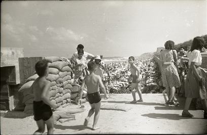 ביצורים על חוף הים בתל אביב במלחמת העצמאות (צילום: ארכיון המדינה )