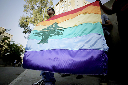 הפגנה נגד הומופוביה בביירות. המועדון נסגר בשל "מעשים מיניים מבישים"  (צילום: AFP)