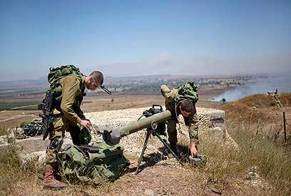 כוחות צה"ל בגבול רמת הגולן, היום (צילום: AP)